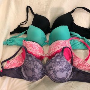 Victoria’s Secret 32D bra lot